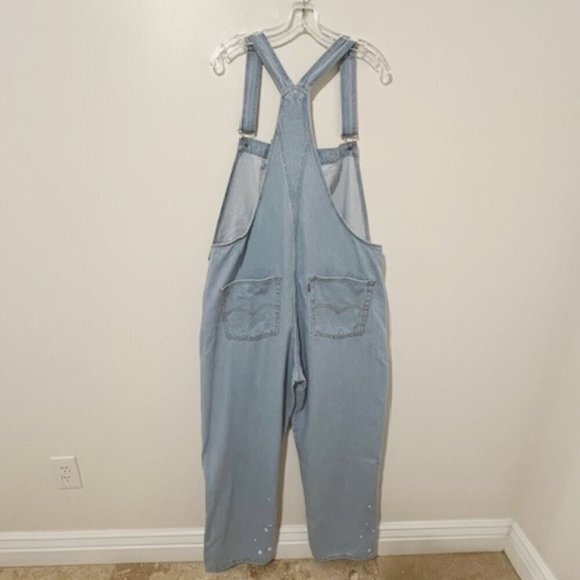 Levi's Vintage-Style Denim Overalls Light Wash in Stone Shadow L/XL - Picture 4 of 9